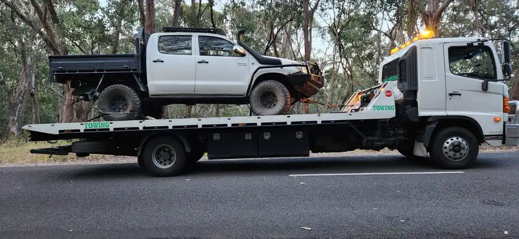 Emergency car towing service on Melbourne highways